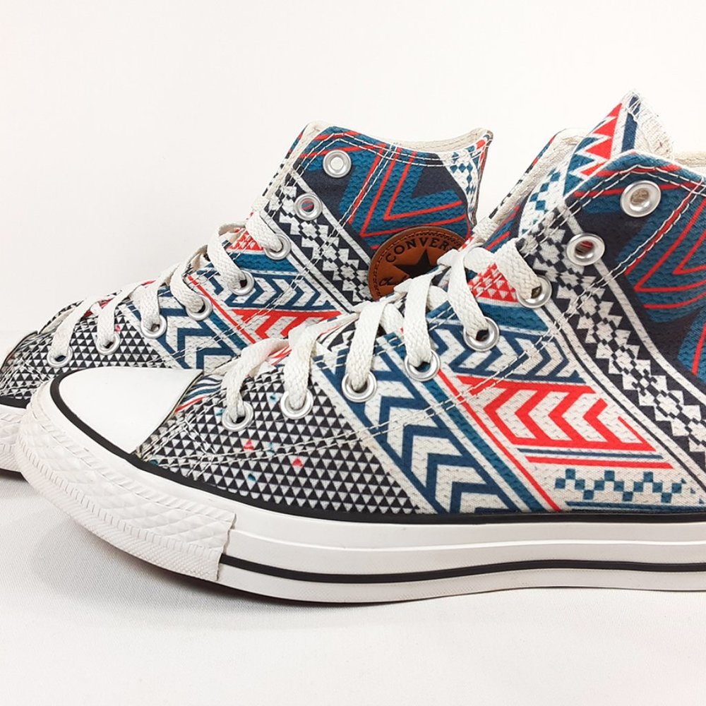 Converse Chuck Taylor Men's Size 8 Sneakers